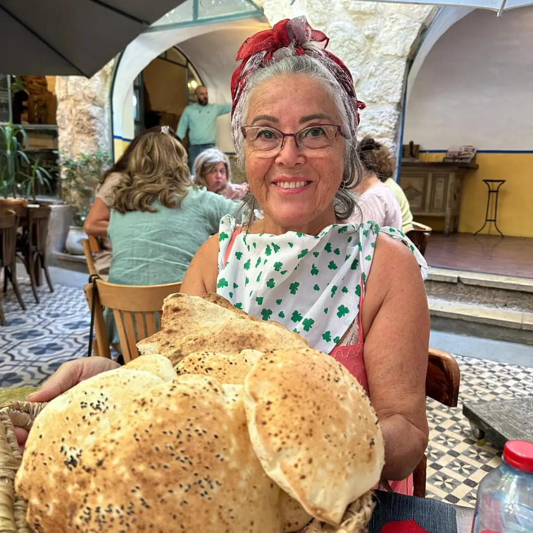 María